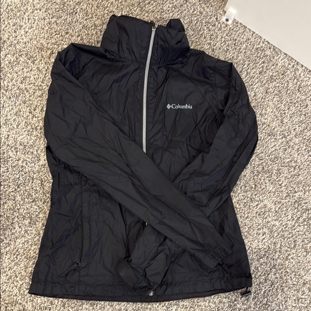 Columbia Black Ski & Snow Jacket with High Collar and Athletic Fit